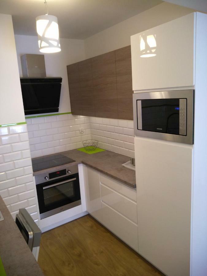 Limonkowy Podczele Apartment *